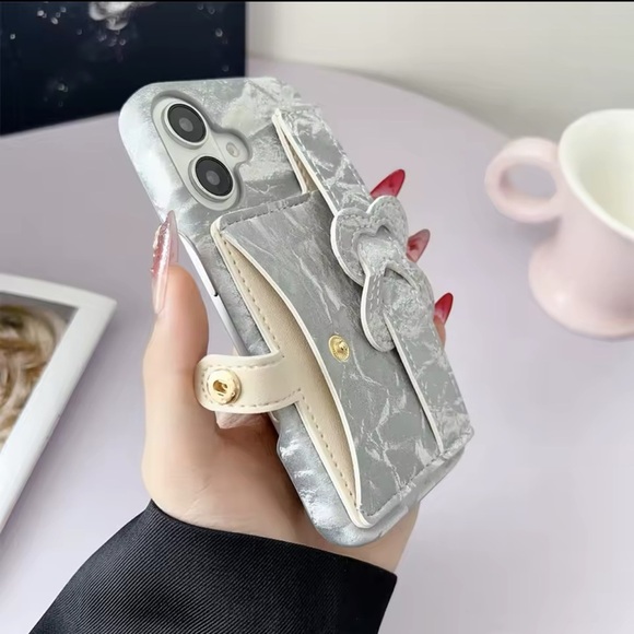iPhone 16 Pro Max Case/Silver Gray Crinkle Texture with Bow Strap/Elegant - Picture 8 of 9